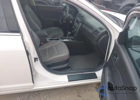 2010 Ford Fusion Se z USA, uszkodzony, nr VIN 3FAHP0HAXAR343059